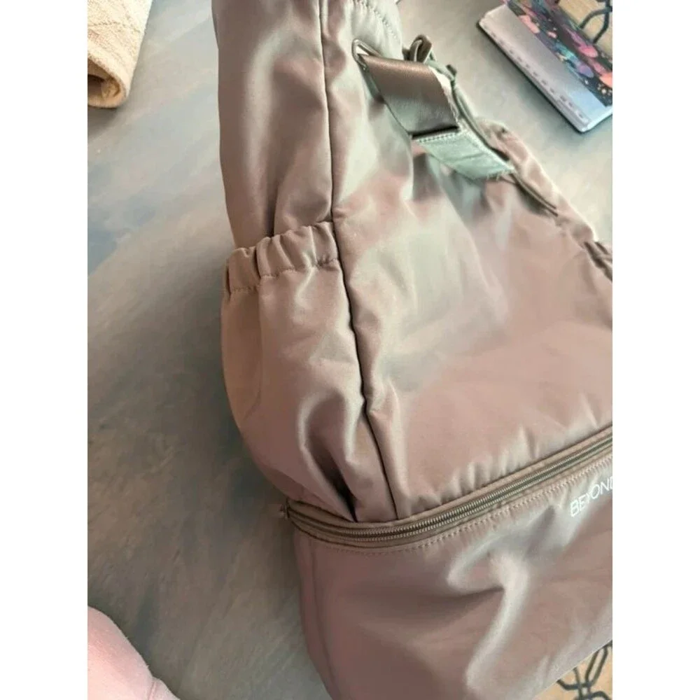 Beyond Yoga taupe bag